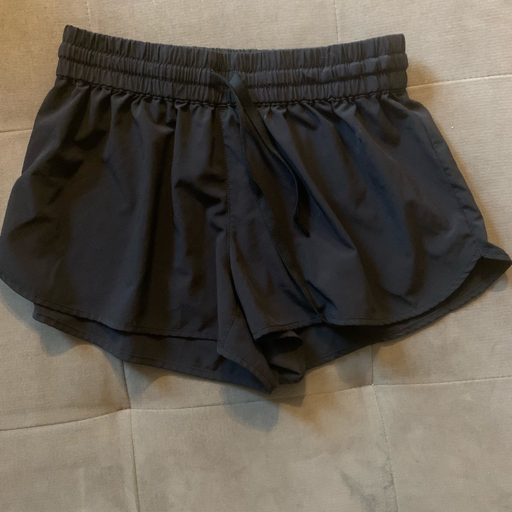 TNA- Alayli black running short from Artizia